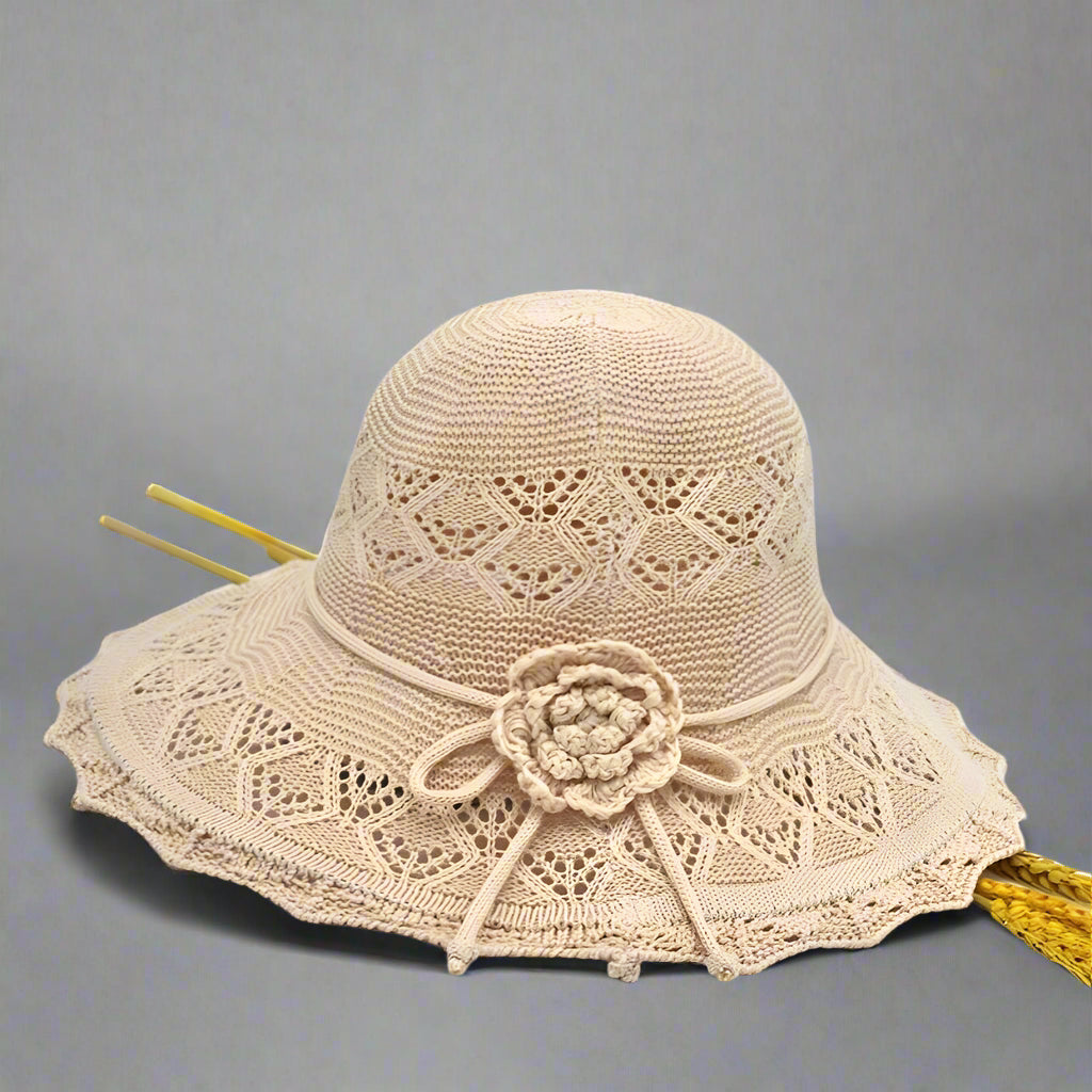 Chapeau de soleil à large bord pour femme avec détail au crochet