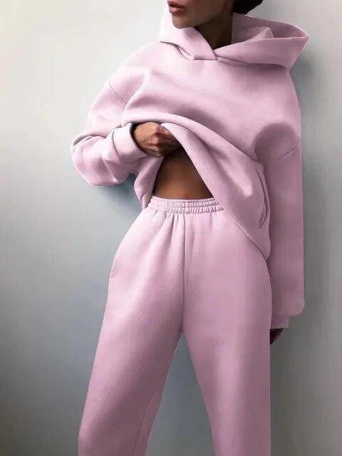 Ensemble loungewear femme, coupe décontractée, sweat à capuche et pantalon de jogging