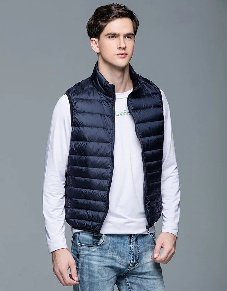 Gilet matelassé pour homme au design minimaliste