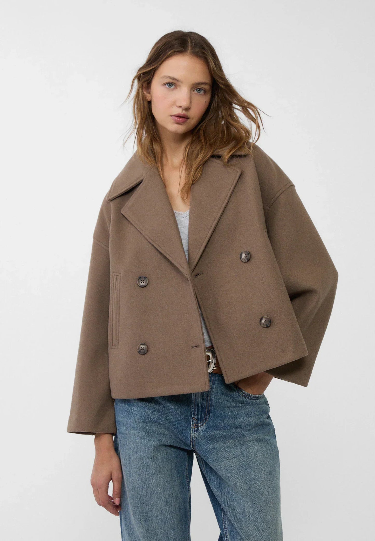 Manteau court à double boutonnage chic - élégant et intemporel