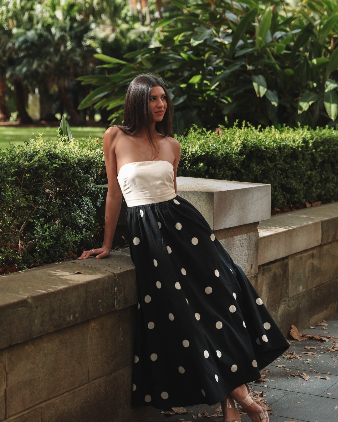 Robe bustier trapèze à pois chic pour l’été