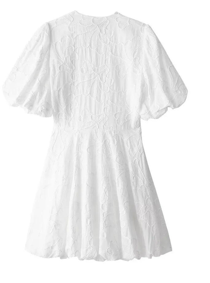 Robe fleurie romantique pour un style sans effort
