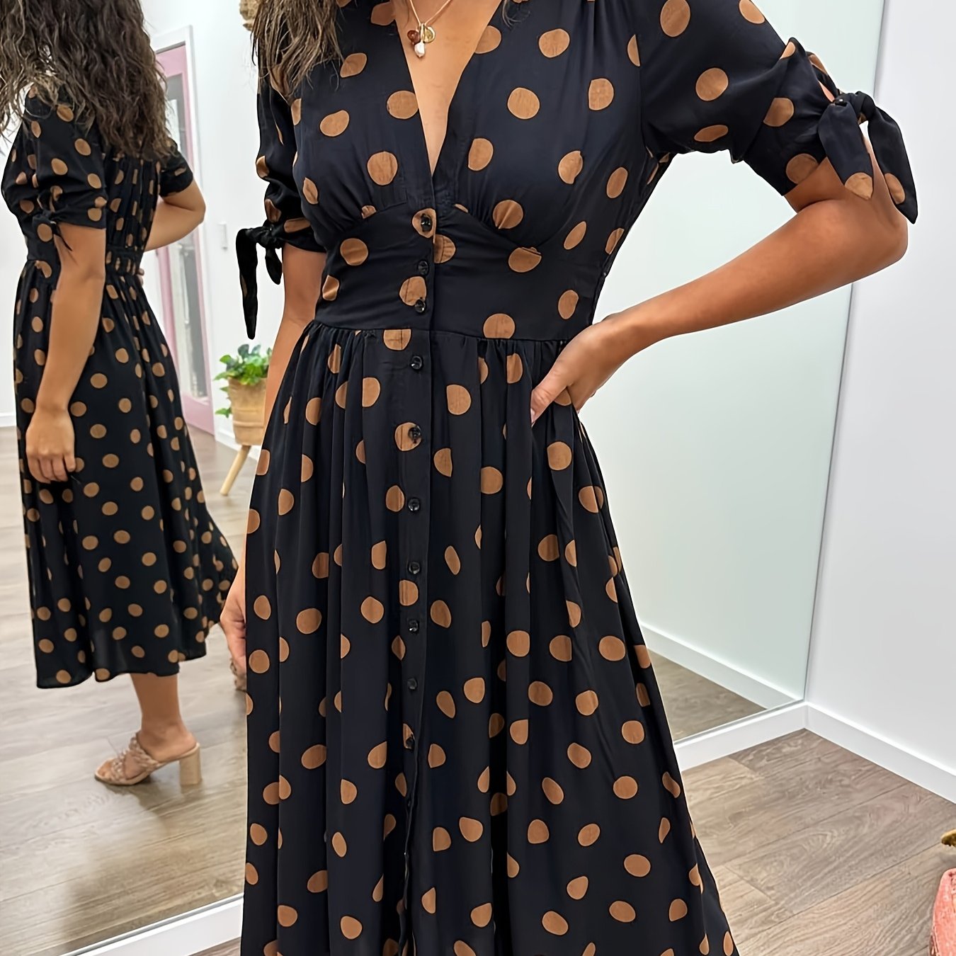Robe midi chic à pois pour toutes les occasions