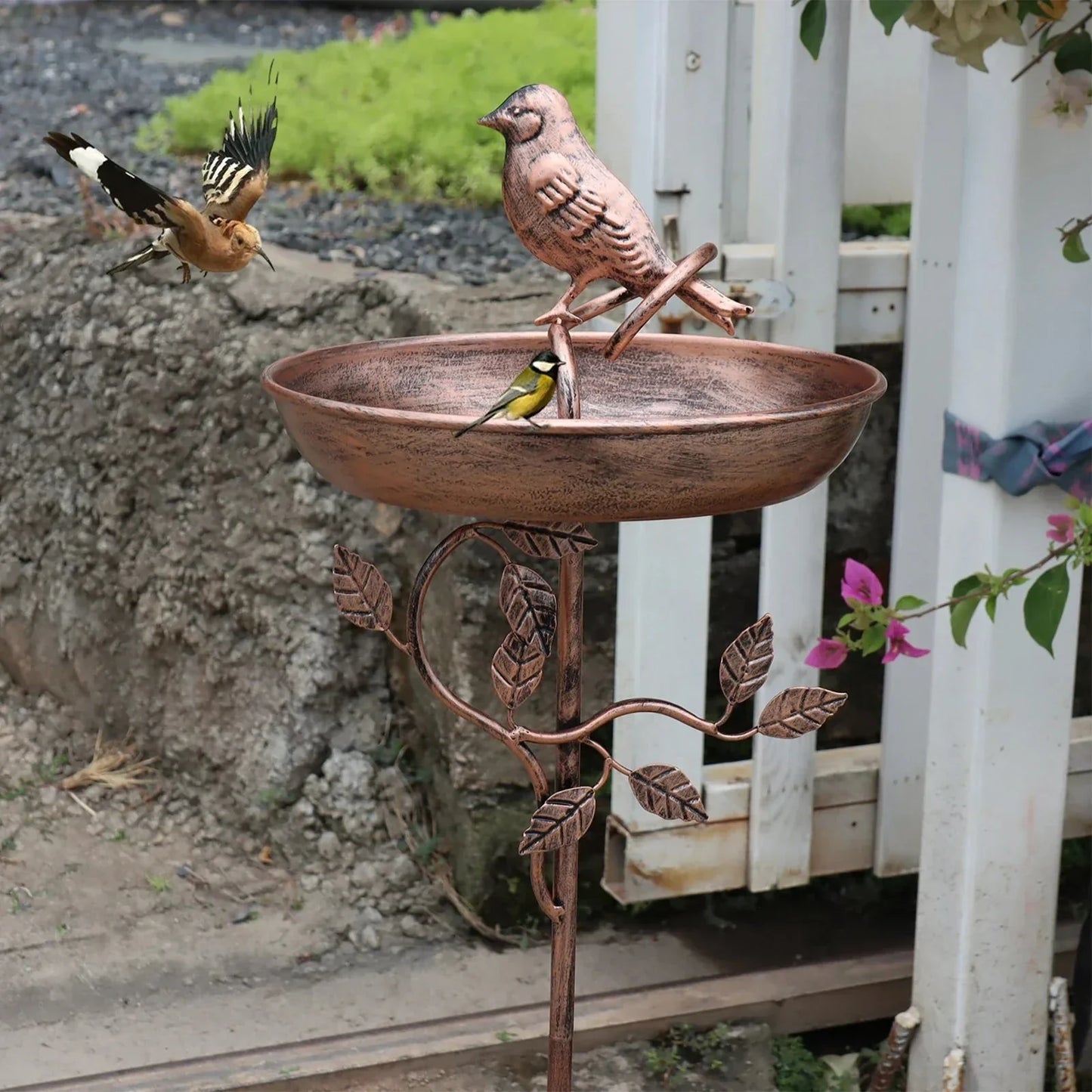 Abreuvoir pour oiseaux de jardin | coupe décorative | piquet robuste