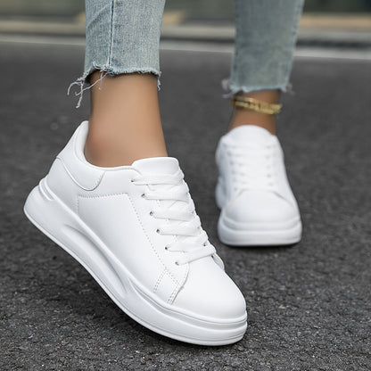 Baskets femme minimalistes et décontractées