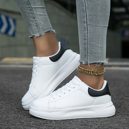 Baskets femme minimalistes et décontractées