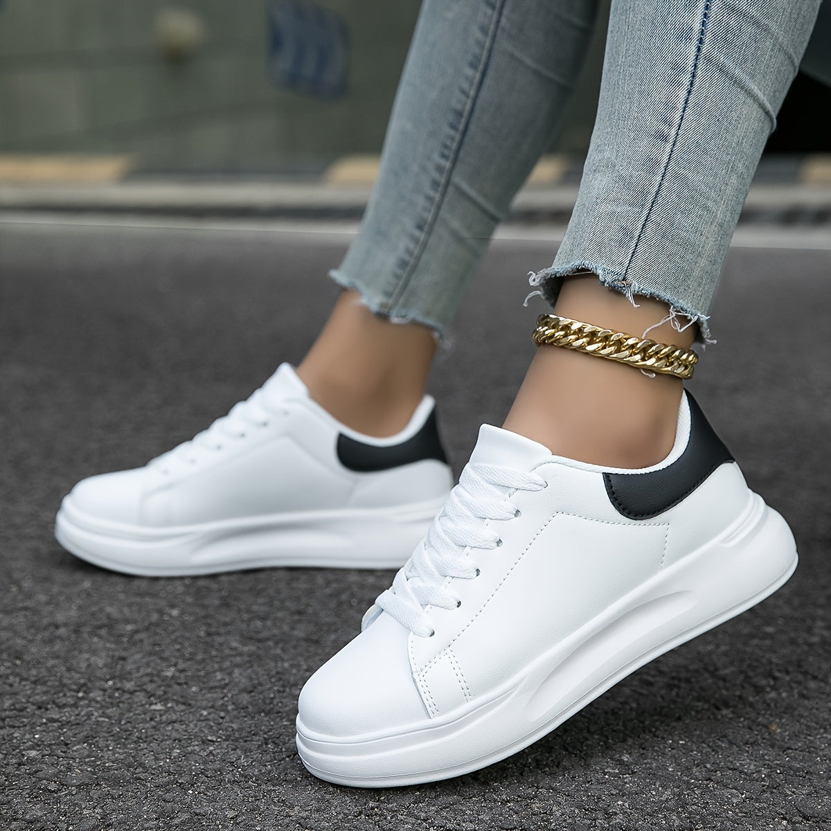 Baskets femme minimalistes et décontractées