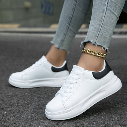 Baskets femme minimalistes et décontractées