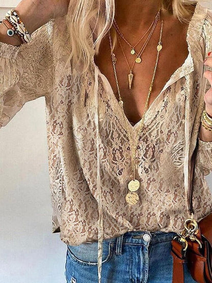 Blouse bohème élégante à encolure ajourée