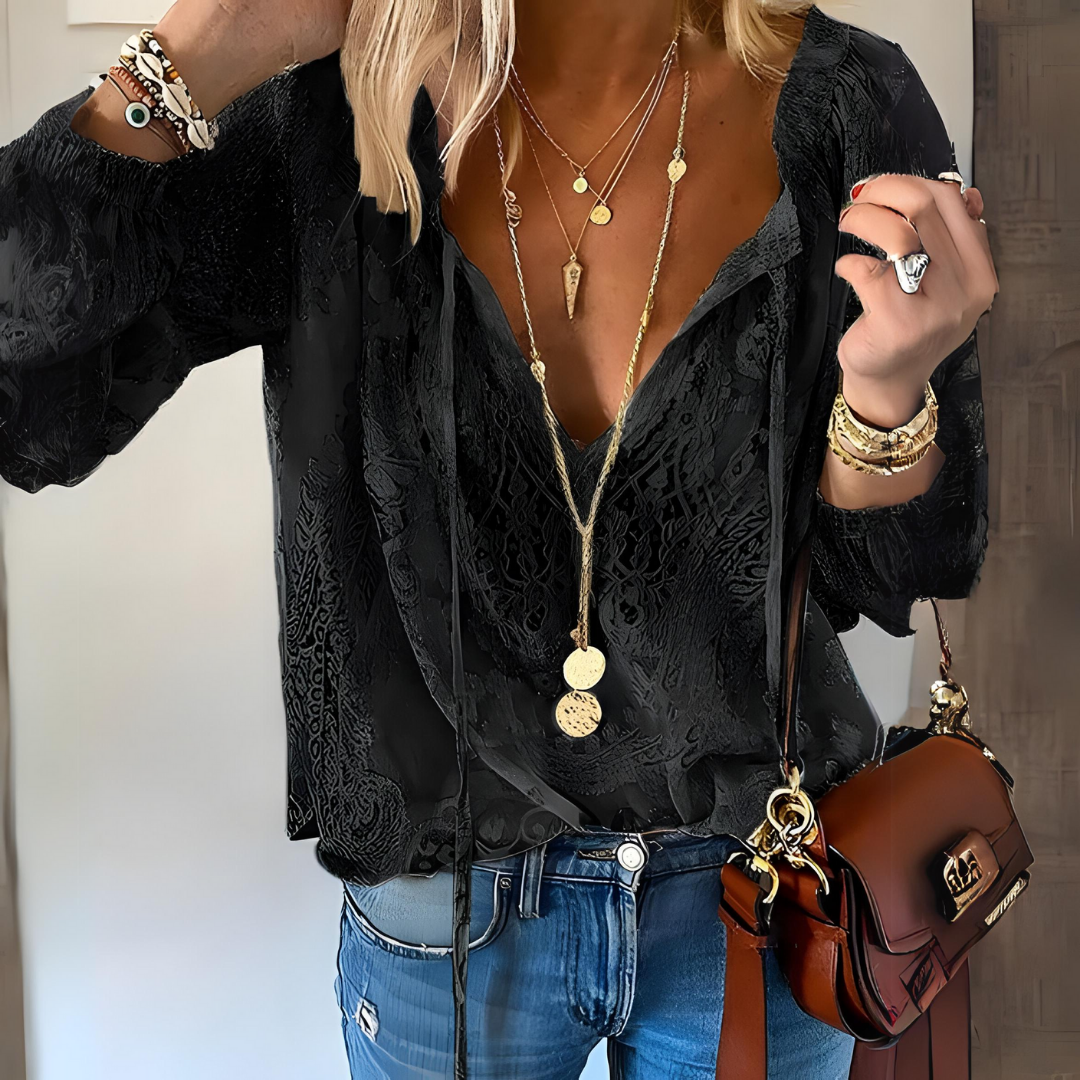 Blouse bohème élégante à encolure ajourée