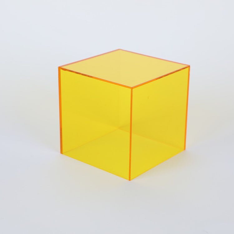 Boîte de présentation et de rangement en acrylique colorée