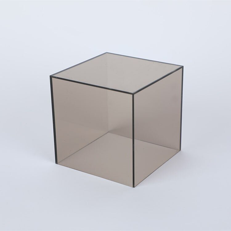 Boîte de présentation et de rangement en acrylique colorée