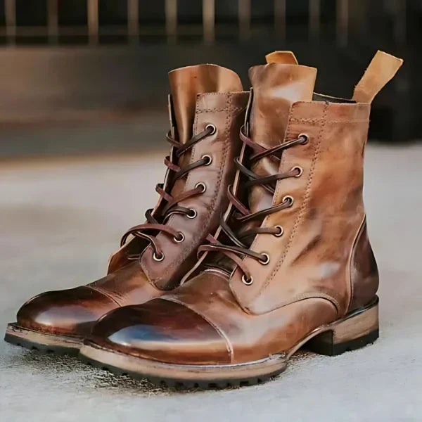 Bottes en cuir à lacets à bout droit pour femme