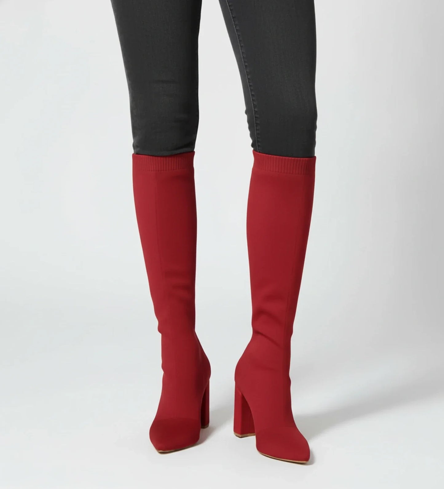 Bottes femme en maille hauteur genou à talons hauts