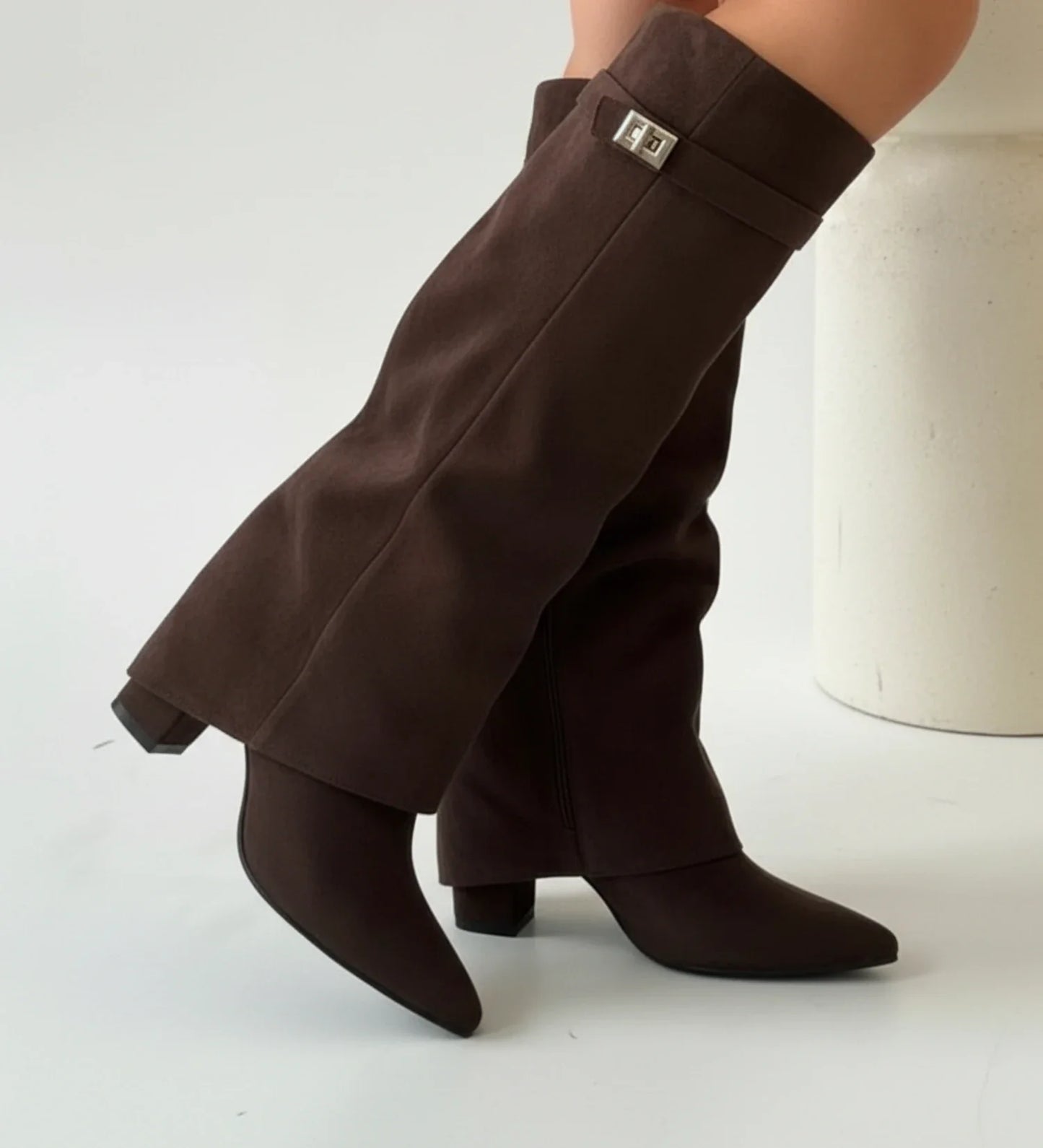 Bottes femme jusqu’au genou plissées à enfiler