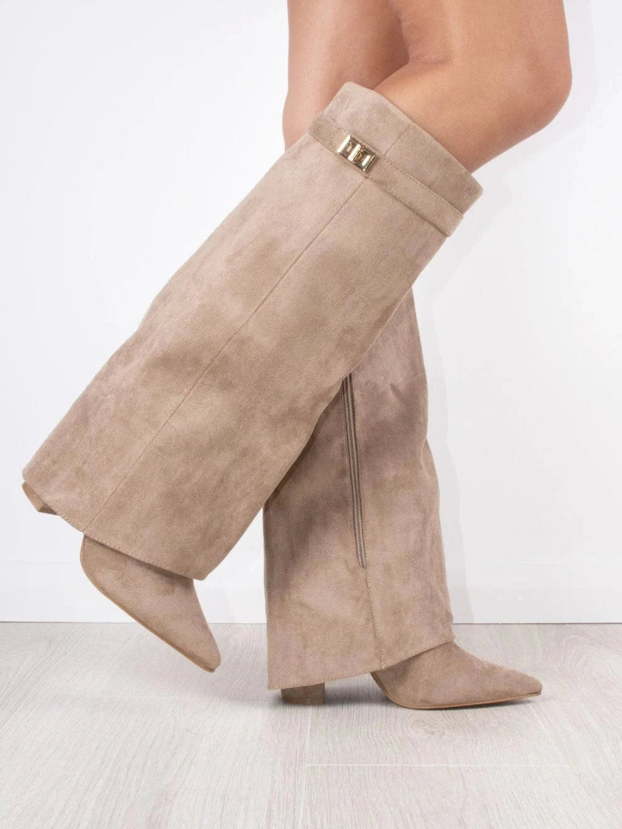 Bottes femme noires jusqu’au genou avec détails dorés