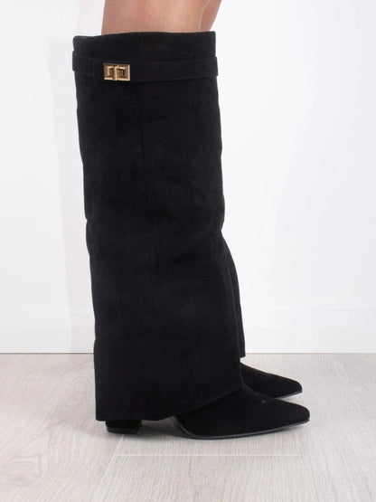 Bottes femme noires jusqu’au genou avec détails dorés
