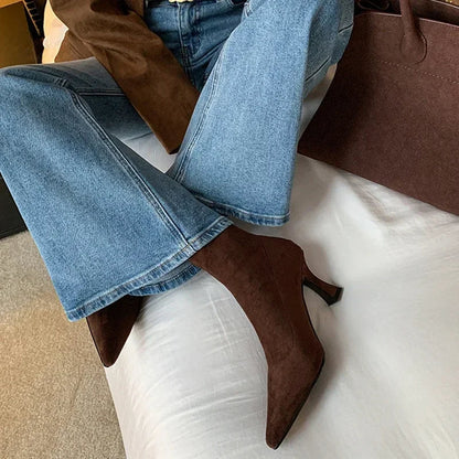 Bottines à talons à bout pointu pour femme