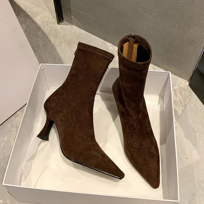 Bottines à talons à bout pointu pour femme