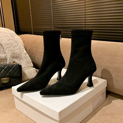 Bottines à talons à bout pointu pour femme
