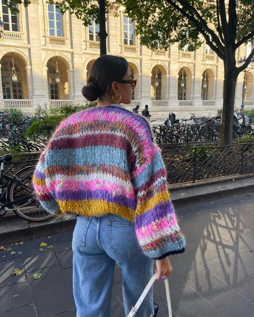 Cardigan court élégant pour le confort