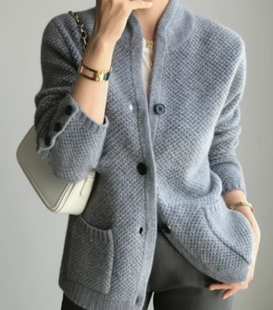 Cardigan femme en maille torsadée à boutons sur le devant