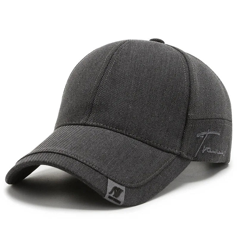 Casquette à visière incurvée