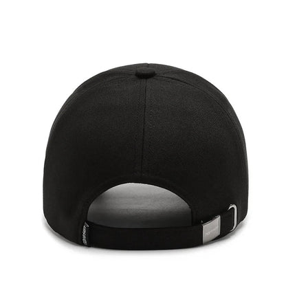 Casquette à visière incurvée