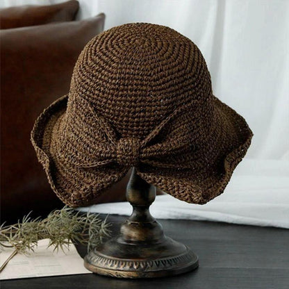 Chapeau d’été avec bord et nœud