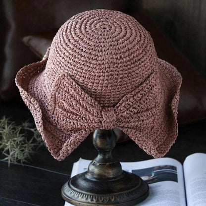 Chapeau d’été avec bord et nœud