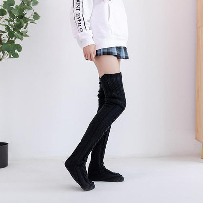 Chaussettes jusqu’au genou tricotées à la main pour femmes - douces et chaudes