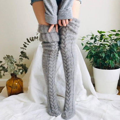 Chaussettes jusqu’au genou tricotées à la main pour femmes - douces et chaudes