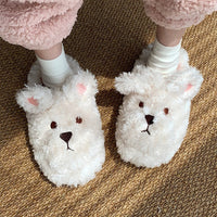 Chaussons animaux pelucheux