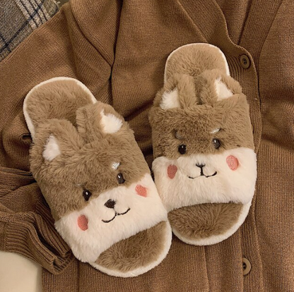 Chaussons animaux pelucheux