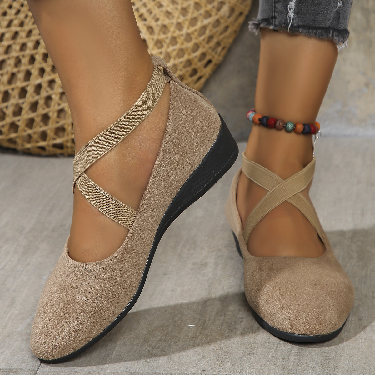 Chaussures compensées élégantes et confortables à bride élastique
