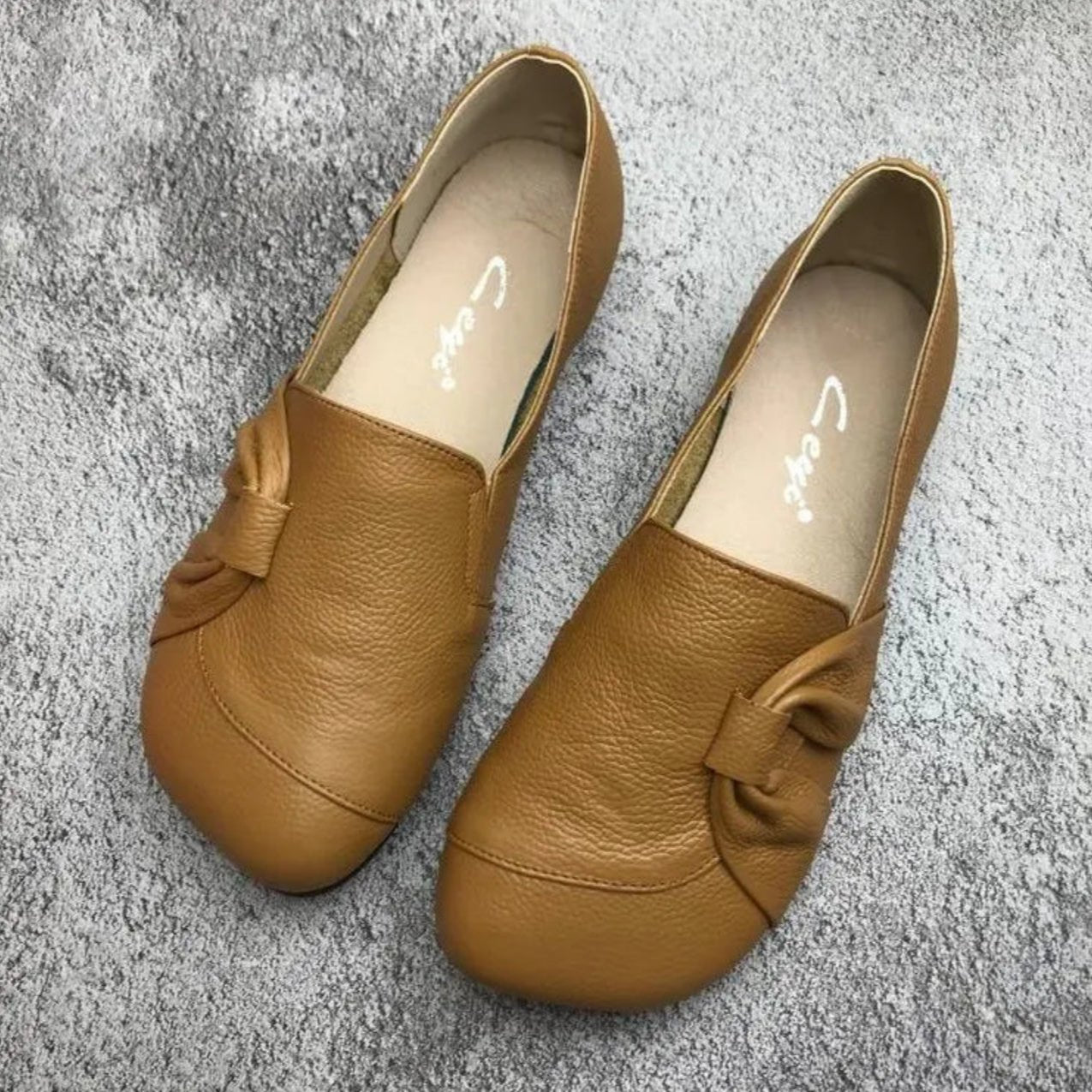 Chaussures plates orthopédiques confortables pour femme – élégantes et offrant un bon maintien