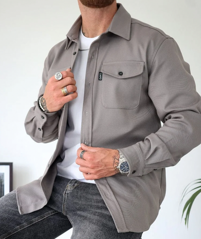 Chemise habillée moderne et élégante pour homme