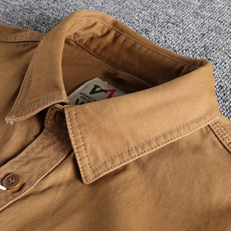 Chemise utilitaire élégante