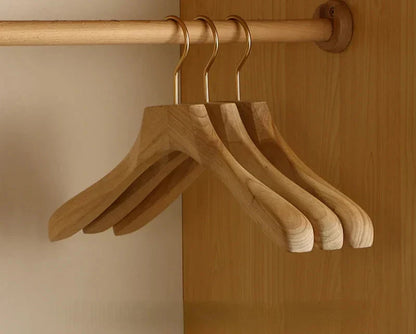 Cintres à épaules larges en bois de camphrier de qualité supérieure pour costumes et manteaux (lot de 2)