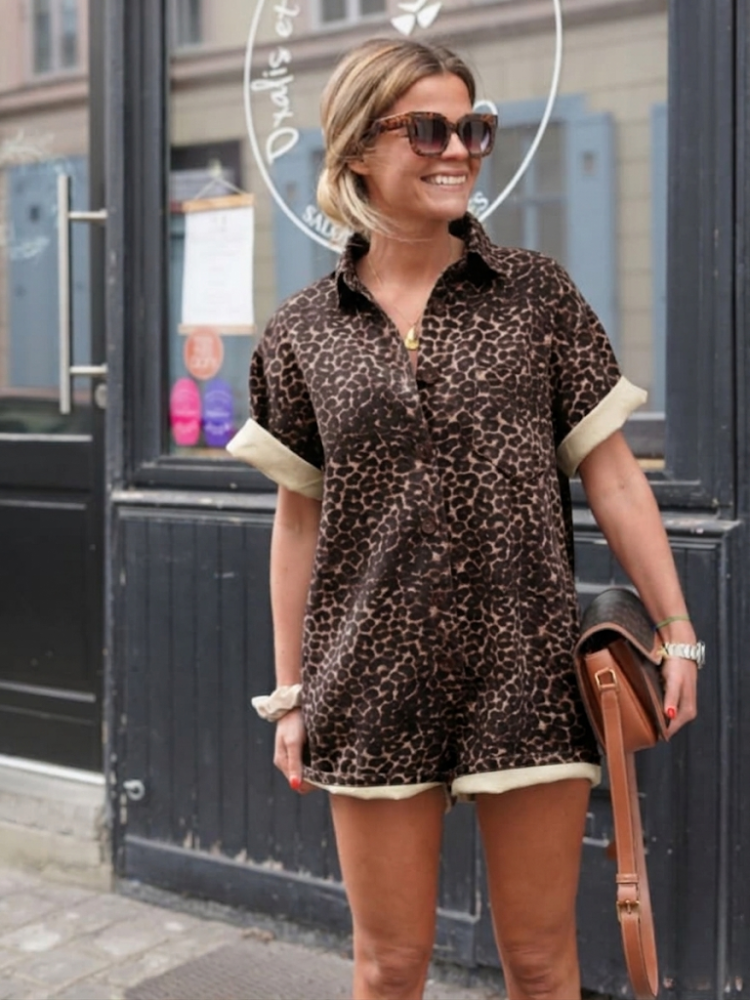 Combishort pour femme à imprimé animalier boutonnée - à col - manches à revers
