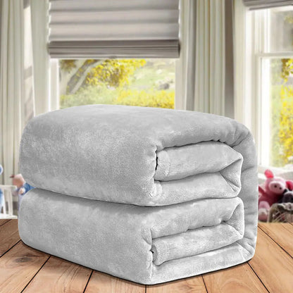Couverture polaire douce – douillette pour les soirées fraîches – idéale pour une détente au chaud