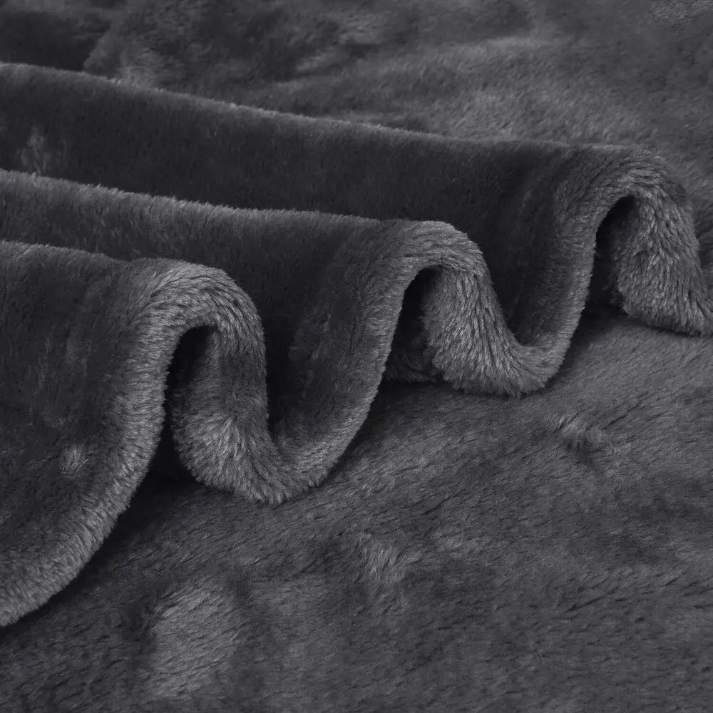 Couverture polaire douce – douillette pour les soirées fraîches – idéale pour une détente au chaud