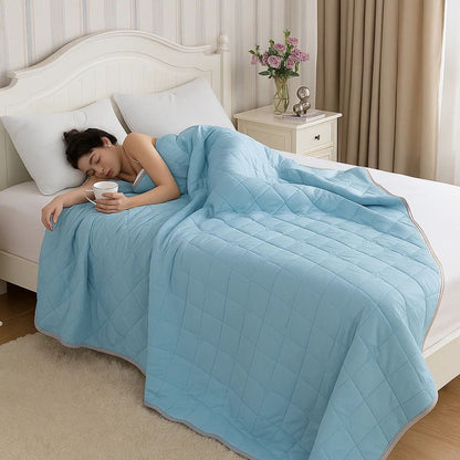 Couverture rafraîchissante – confort immédiat – fibres de soie hypoallergéniques – prévention de la surchauffe – soulagement des sueurs nocturnes pour les peaux sensibles