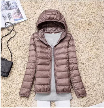 Doudoune légère à capuche pour femme