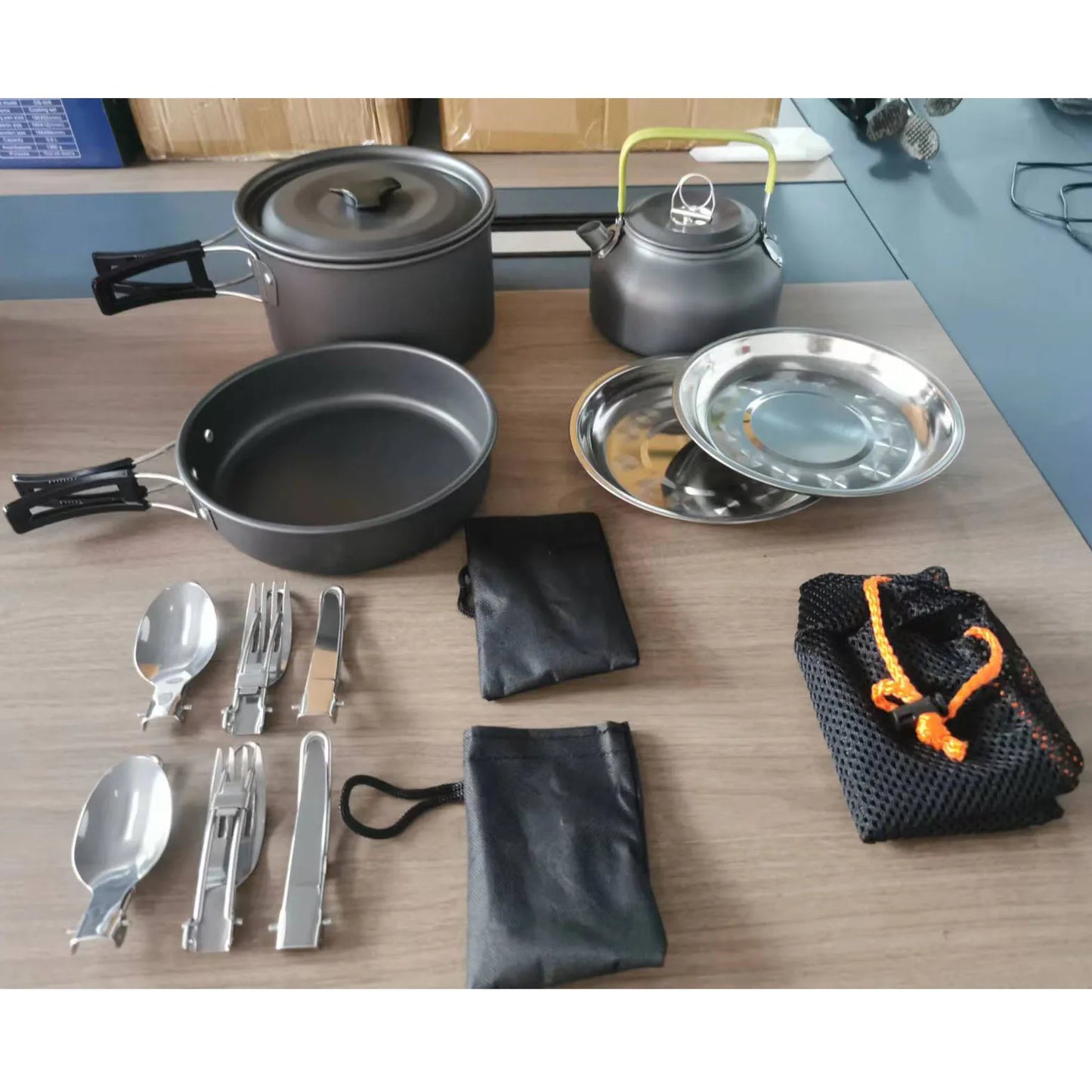 Ensemble d’ustensiles et de vaisselle de camping, 17 pièces