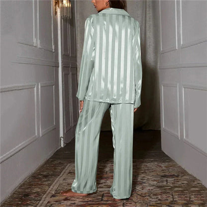 Ensemble de pyjama en satin à rayures élégant pour femme