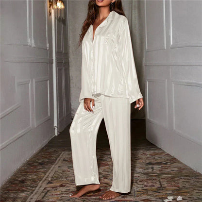 Ensemble de pyjama en satin à rayures élégant pour femme