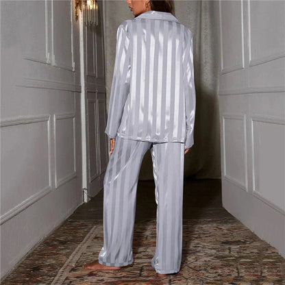 Ensemble de pyjama en satin à rayures élégant pour femme