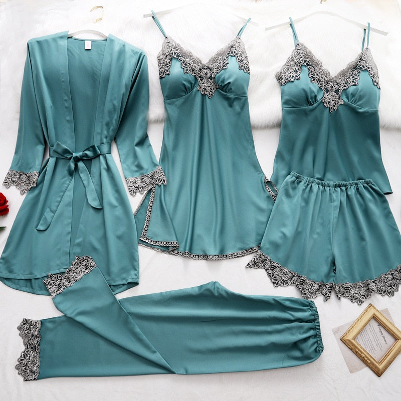 Ensemble de pyjama en satin de luxe