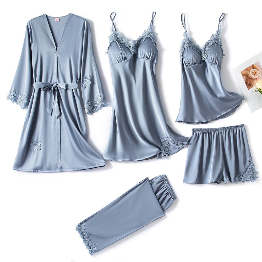 Ensemble de pyjama en satin de luxe